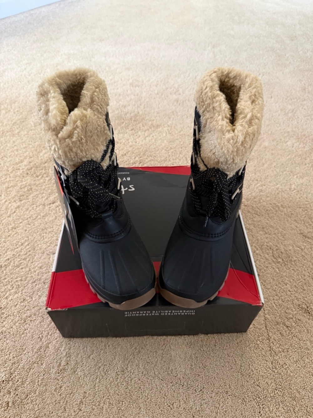 NWT Women’s 10M Cougar Black Winter Snow Boots with Faux Fur Lining